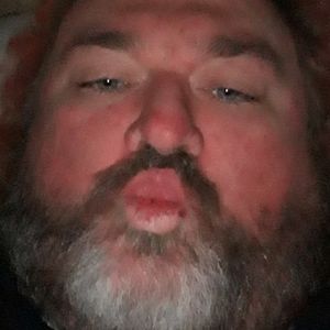 Meet your Posher, Dustin